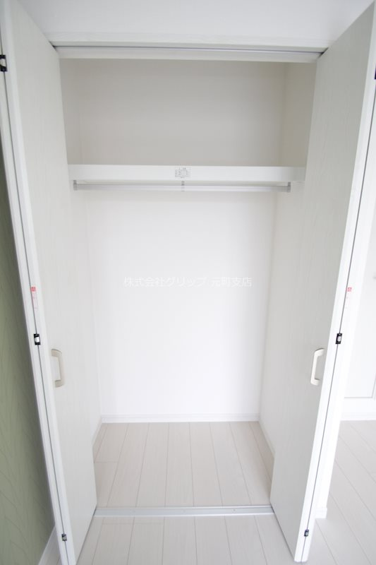 モダンアパートメント鶴見豊岡の収納