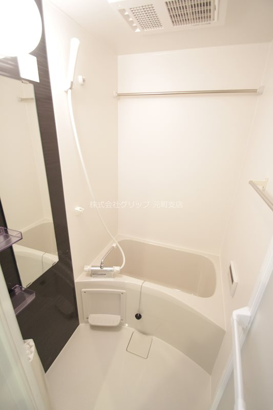 モダンアパートメント鶴見豊岡の浴室