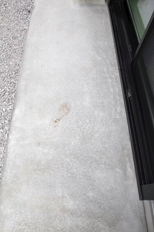 モダンアパートメント鶴見豊岡のバルコニー