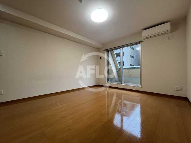 ミラクルセブン江坂の居間・リビング|ミラクルセブン江坂　リビング