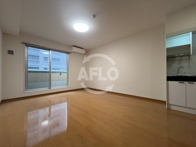 ミラクルセブン江坂の居間・リビング|ミラクルセブン江坂　リビング