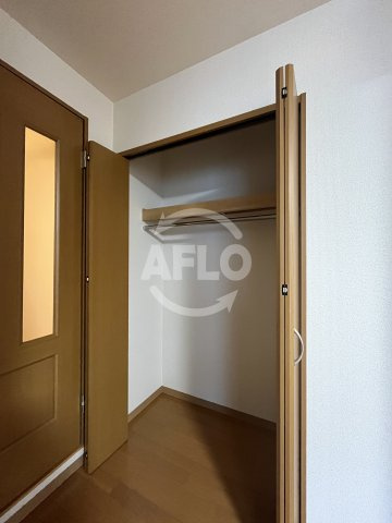 ミラクルセブン江坂の収納|ミラクルセブン江坂　クローゼット