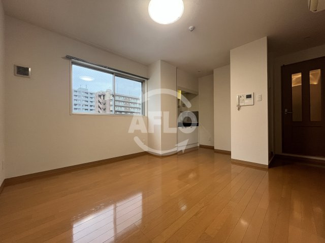 ミラクルセブン江坂の居間・リビング|ミラクルセブン江坂　リビング