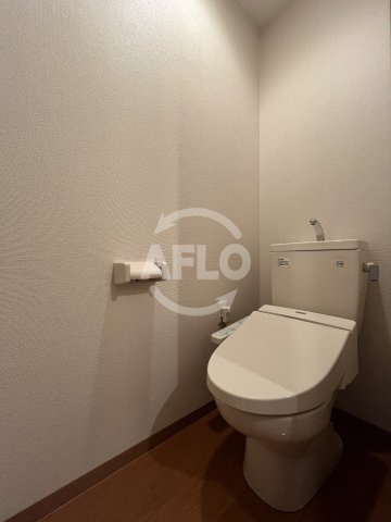 ミラクルセブン江坂のトイレ|ミラクルセブン江坂　トイレ