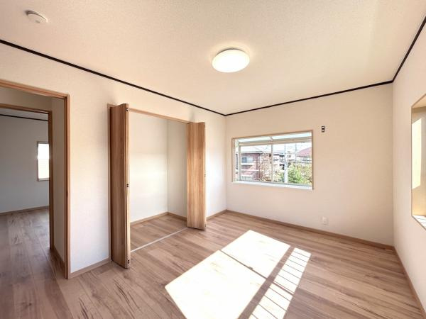 宇都宮市松風台　４ＬＤＫ　中古住宅の居間・リビング