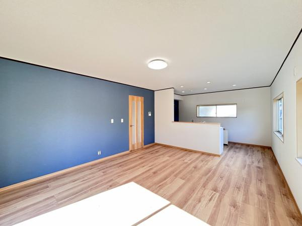 宇都宮市松風台　４ＬＤＫ　中古住宅の居間・リビング