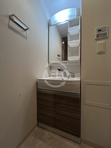 プランドール福島レジデンスの洗面所|プランドール福島レジデンス　独立洗面台