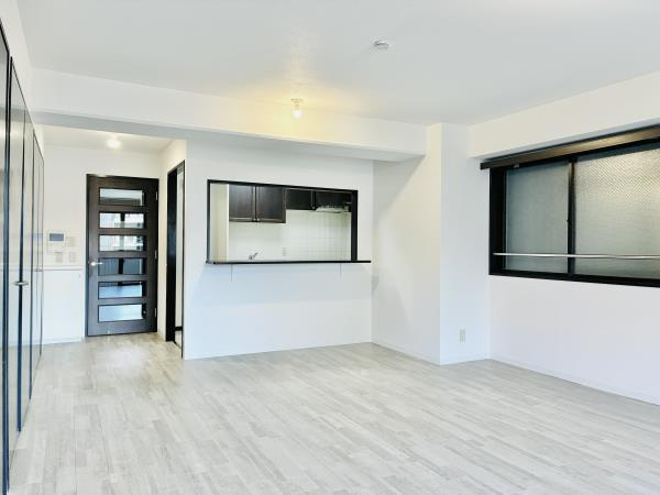 シティハイツ根津の居間・リビング