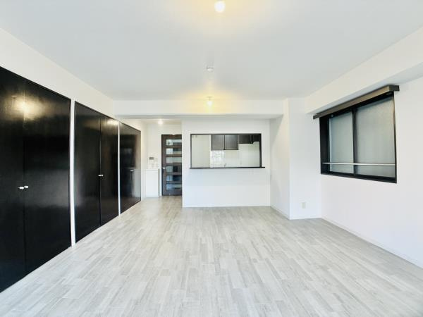 シティハイツ根津の居間・リビング