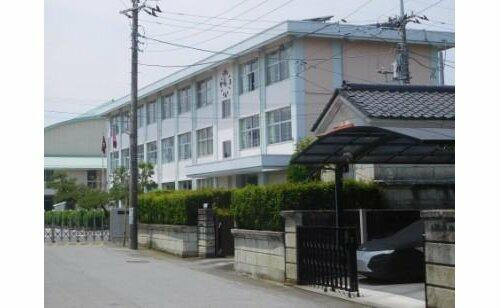 宇都宮市下田原町　2ＬＤＫ　中古住宅の外観|宇都宮市立田原小学校まで2619m