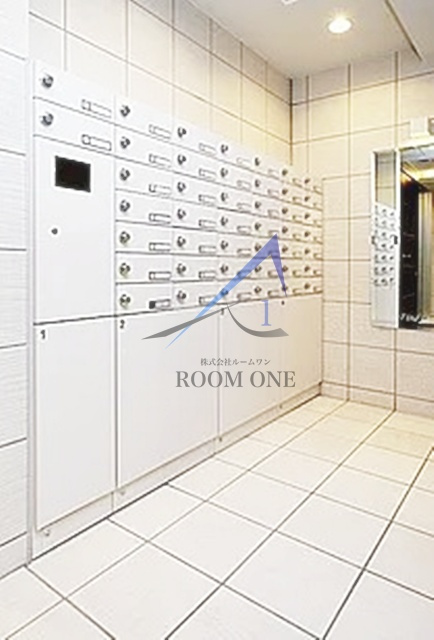 ファインクレスト護国寺のその他共用部分|集合ポスト、宅配ボックスです。