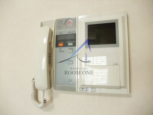 ルーブル南麻布のセキュリティ|モニター付インターホンです。