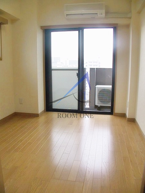 ルーブル南麻布の居間・リビング|洋室のお部屋です。