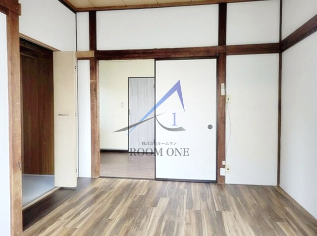 ニュープリンスの居間・リビング|洋室のお部屋です。