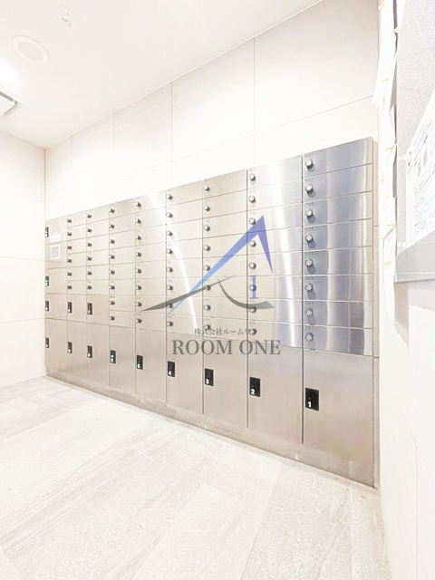 ホウエイコート秋葉原のその他共用部分|集合ポストと宅配ボックスです。