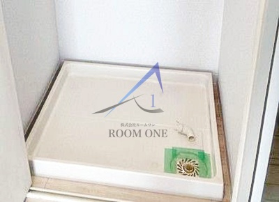 メゾン・ド・ヴィレ駒形の設備|洗濯機置き場です。