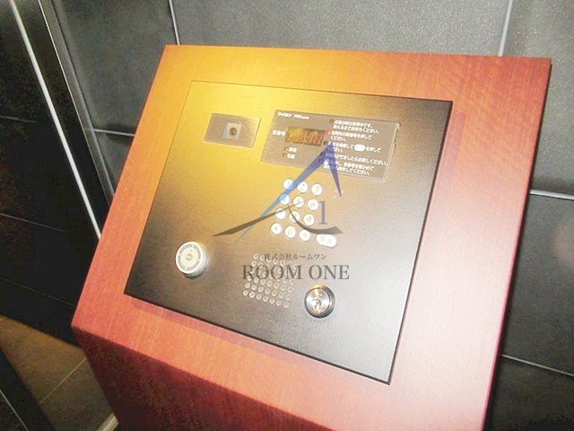 ハーモニーレジデンス大森山王＃００２のセキュリティ|オートロックです。