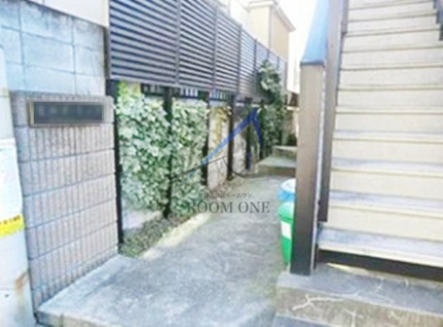 ヒルズ・トップのエントランス|エントランスです。