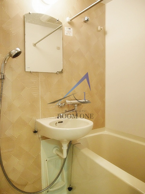 ルーブル大森山王の浴室|お風呂です。