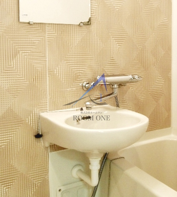 ルーブル大森山王の洗面所|洗面台です。