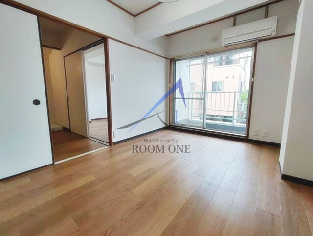 榎本マンションの居間・リビング|洋室のお部屋です。