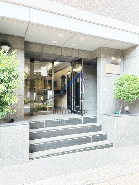 ロイヤルアメニティー池尻大橋			のエントランス|エントランスです。