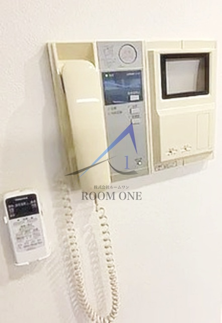 ロイヤルアメニティー池尻大橋			のセキュリティ|モニター付インターホンです。