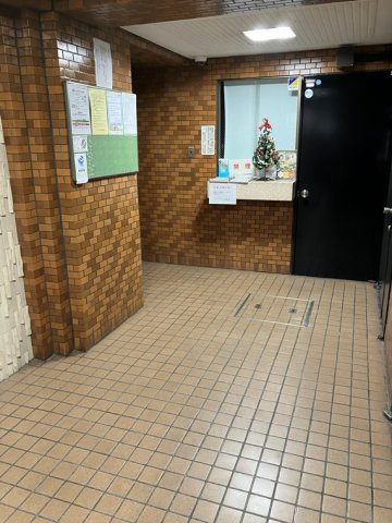 ＮＩＣアーバンハイム根津公園のロビー