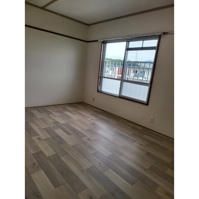 平塚高村団地３５号棟の内装