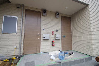 【エントランス】ヒルズミワ