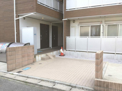 【エントランス】 | リブリ・サリーレ