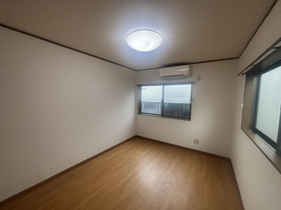 【寝室】 | ドエル春日