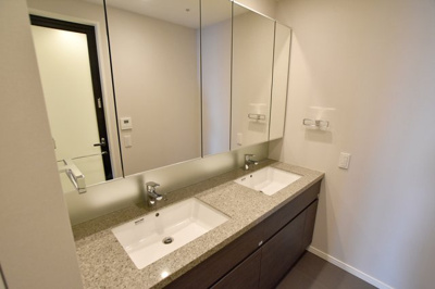 【洗面所】 | 麻布台レジデンスB