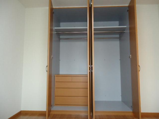 【収納】 | メルヴェール　Ⅰ | クローゼット（北側洋室）