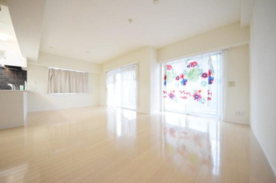 【居間・リビング】ロワール横浜二俣川