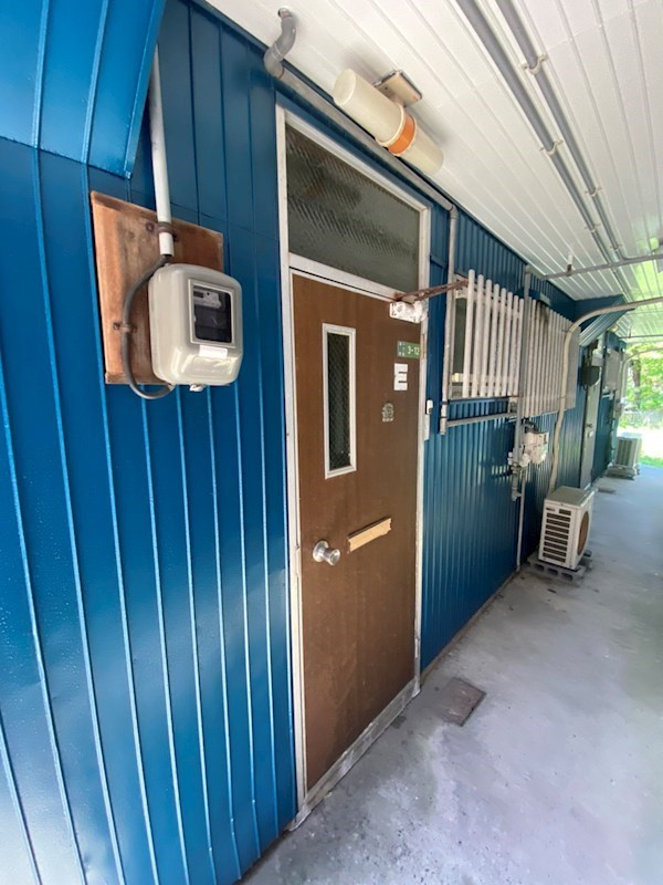 上町ハイツの玄関