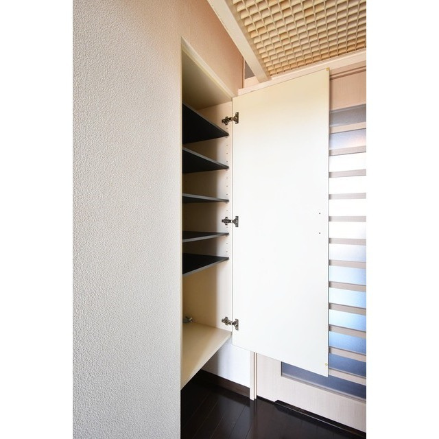 T’s SQUARE天神橋の玄関