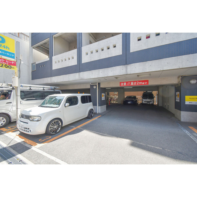 T’s SQUARE天神橋の駐車場