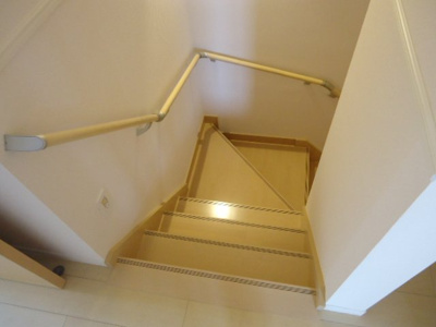 【内装】 | エストレージャＴＨＫ | 階段