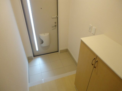 【玄関】 | エストレージャＴＨＫ | 玄関