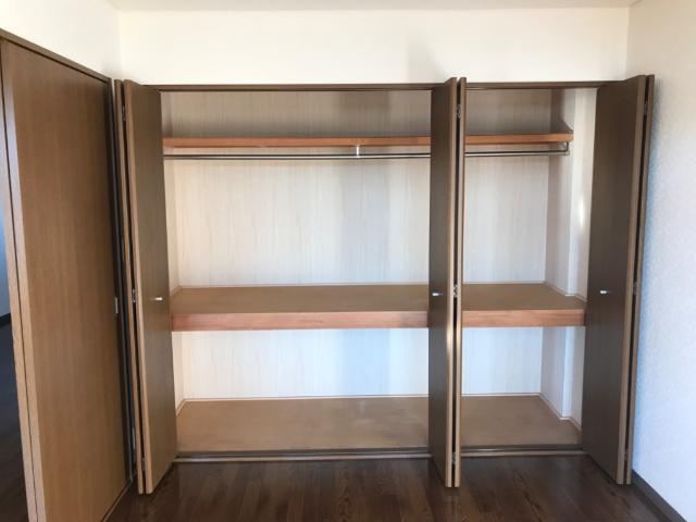 プロニティ小森野の収納|南洋室収納