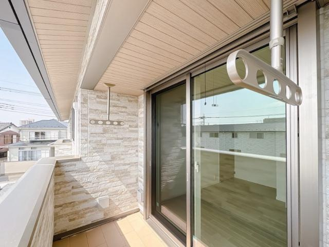 【バルコニー】