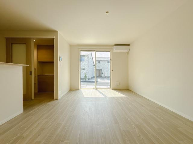 【居間・リビング】