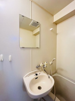 【洗面所】エステート弦四路