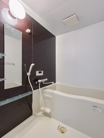 秋山ビルの浴室