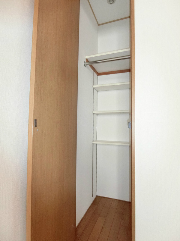 コンフォルト鶴舞の収納