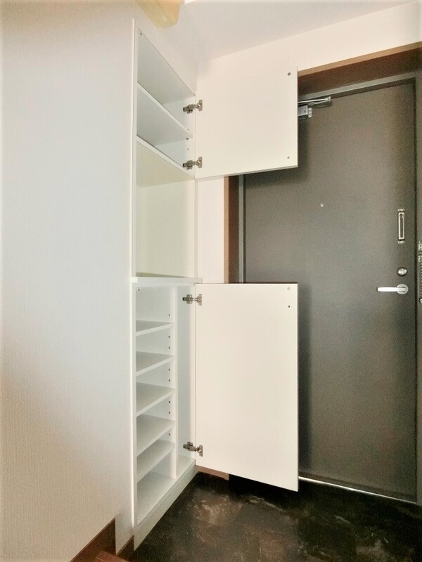 コンフォルト鶴舞の玄関