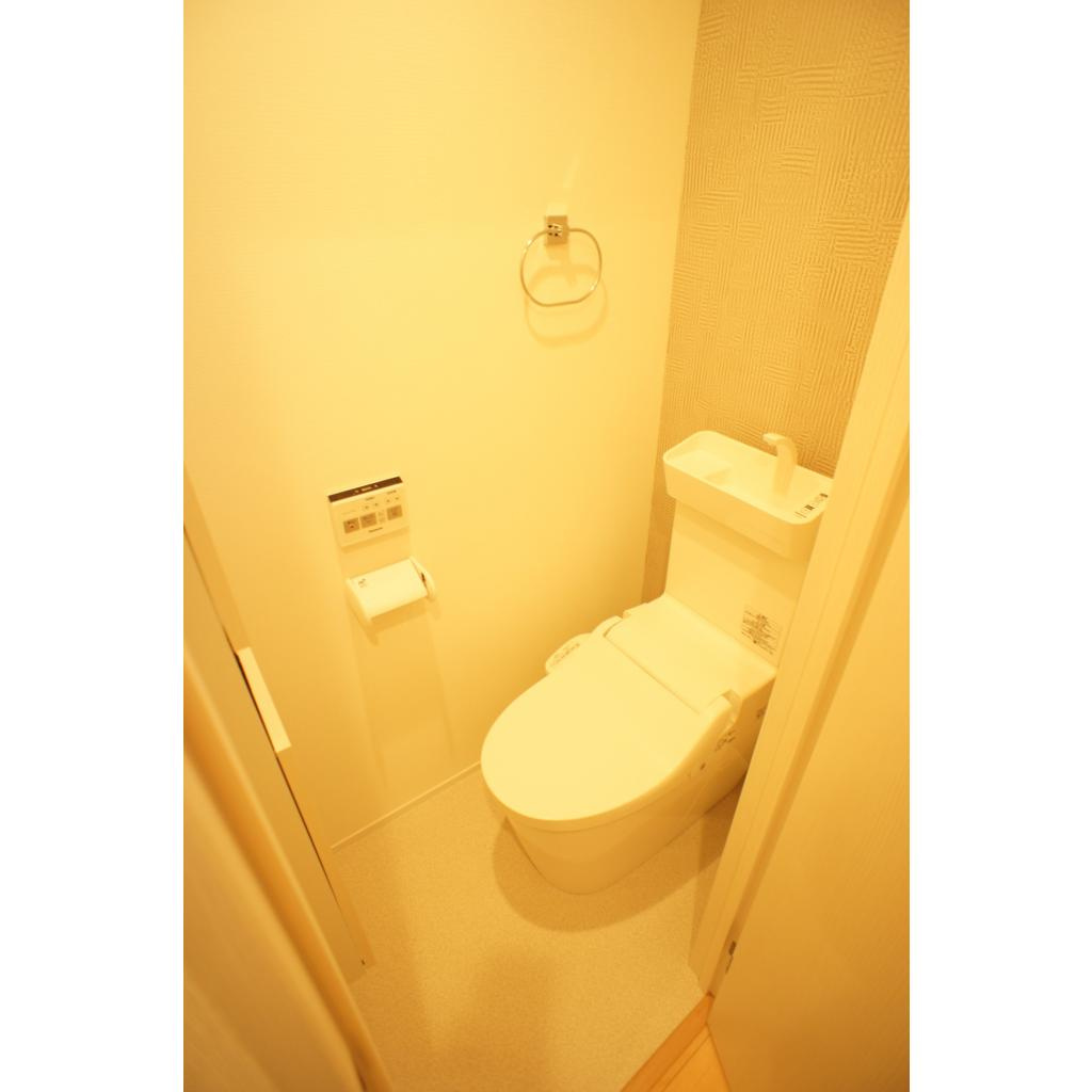 グルナディエのトイレ