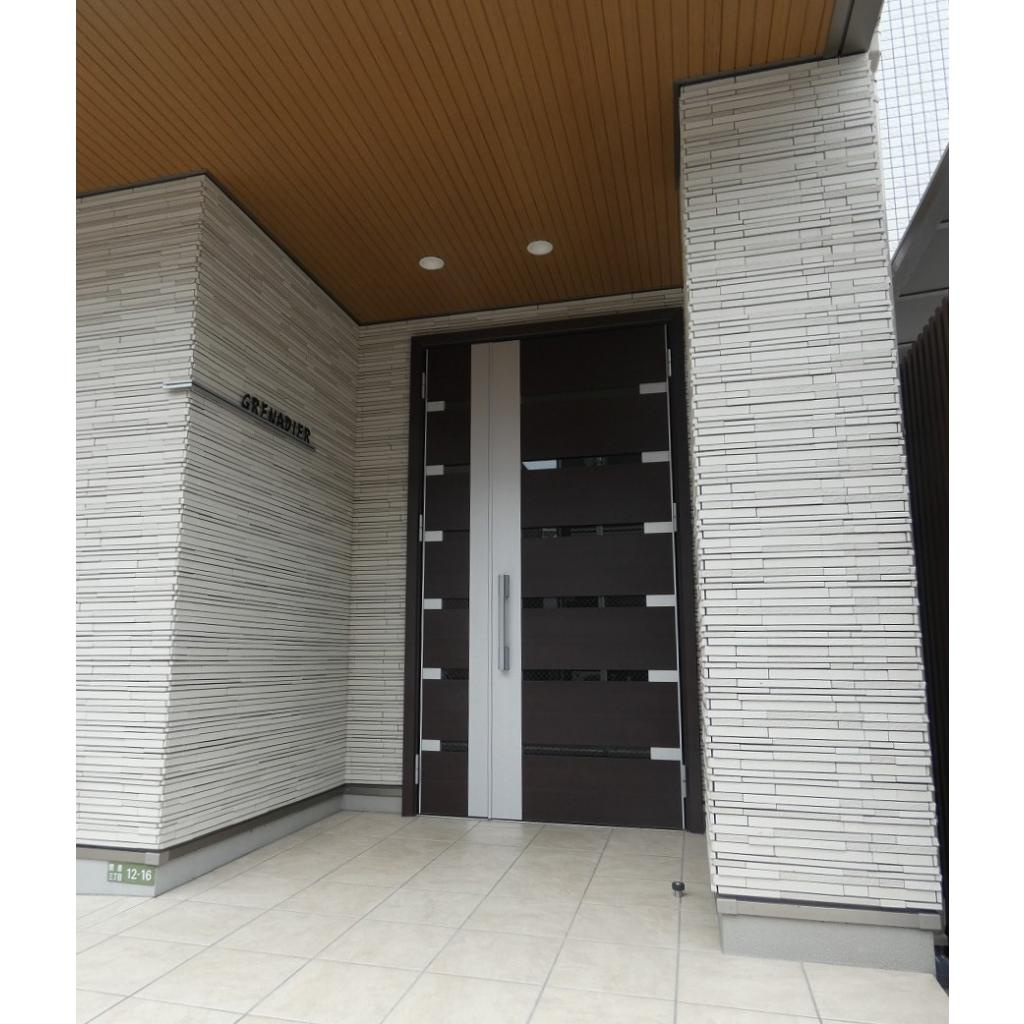 グルナディエのエントランス