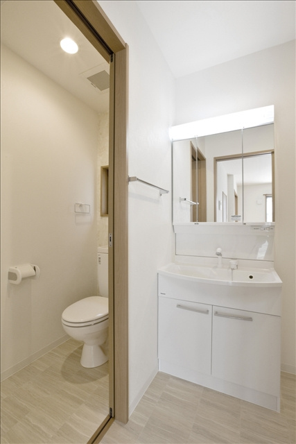 Lucent HouseⅢの洗面所